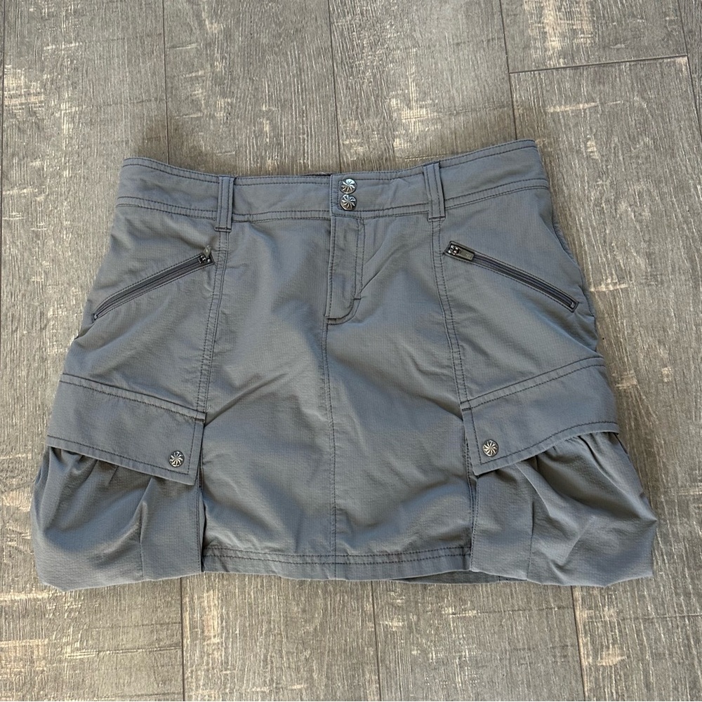 Athleta Skort Gray Sz 6 Front Cargo Pockets